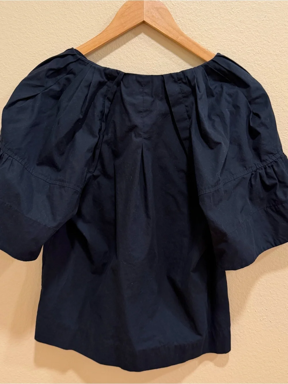 Banana Republic Cotton Black V-Neck Puff Sleeve Top - Women XS
